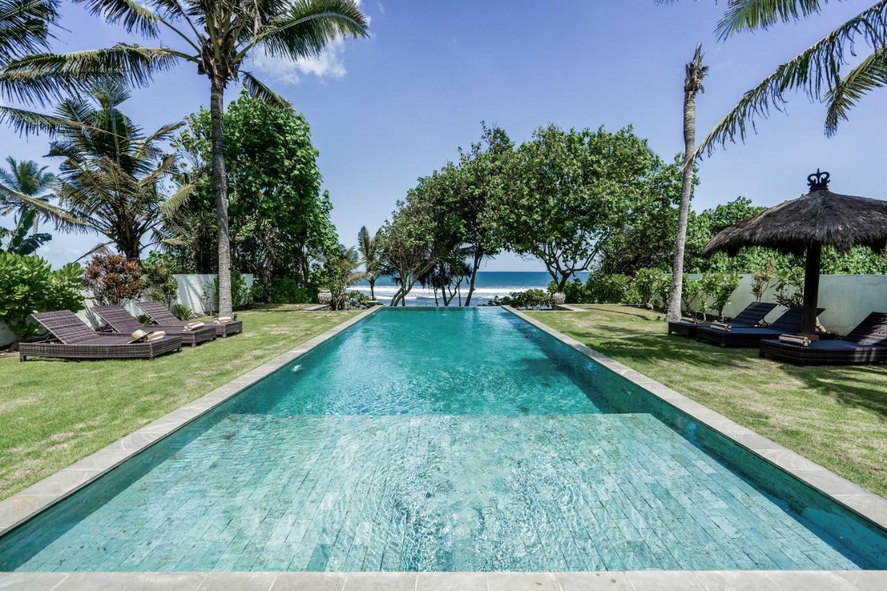 Pantai Hitam Villa Selemadeg Exterior foto