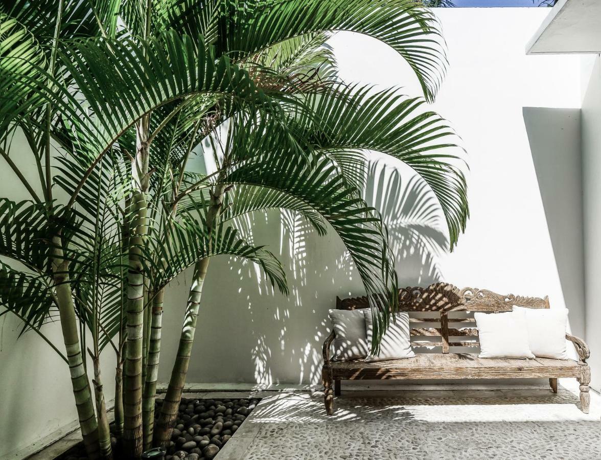 Pantai Hitam Villa Selemadeg Exterior foto